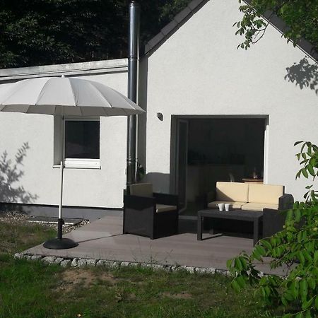 Cottage Am Wald Bei Berlin Falkensee Exteriör bild