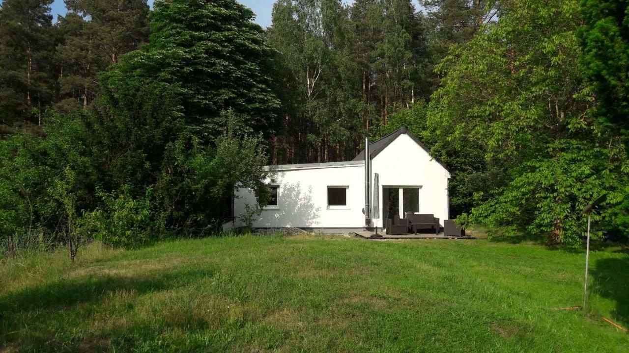 Cottage Am Wald Bei Berlin Falkensee Exteriör bild